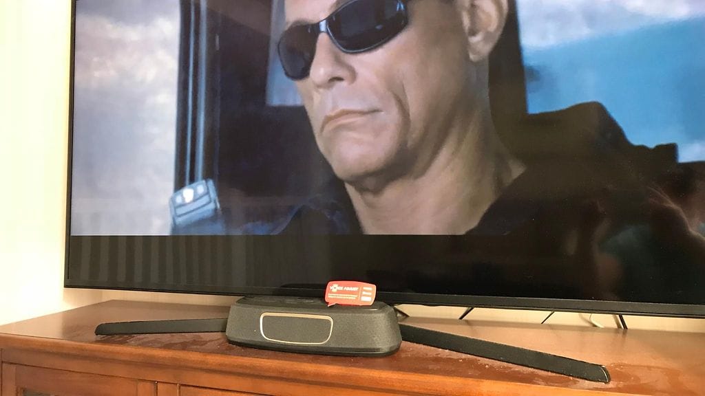 Polk Audio MagniFi Mini luo elokuviin huomattavasti paremmat jytinät, kuin television omat kaiuttimet kykenevät tuottamaan. Keskiäänissä olisi kuitenkin hieman parantamisen varaa.