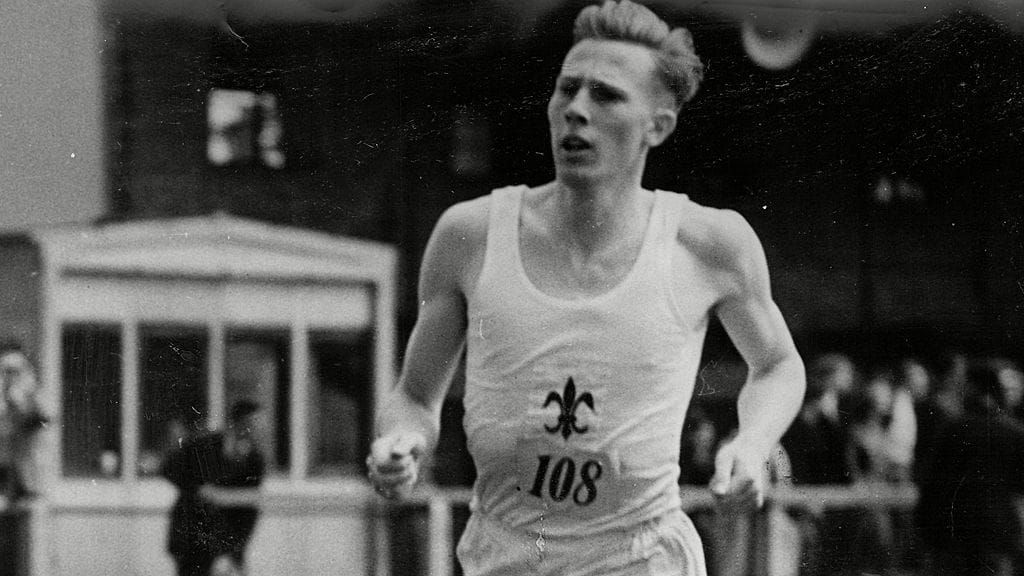 Roger Bannister heinäkuussa 1954.