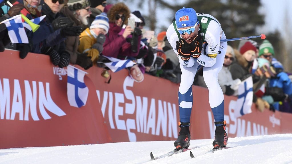 Iivo Niskanen Salpausselän laduilla sunnuntaina.