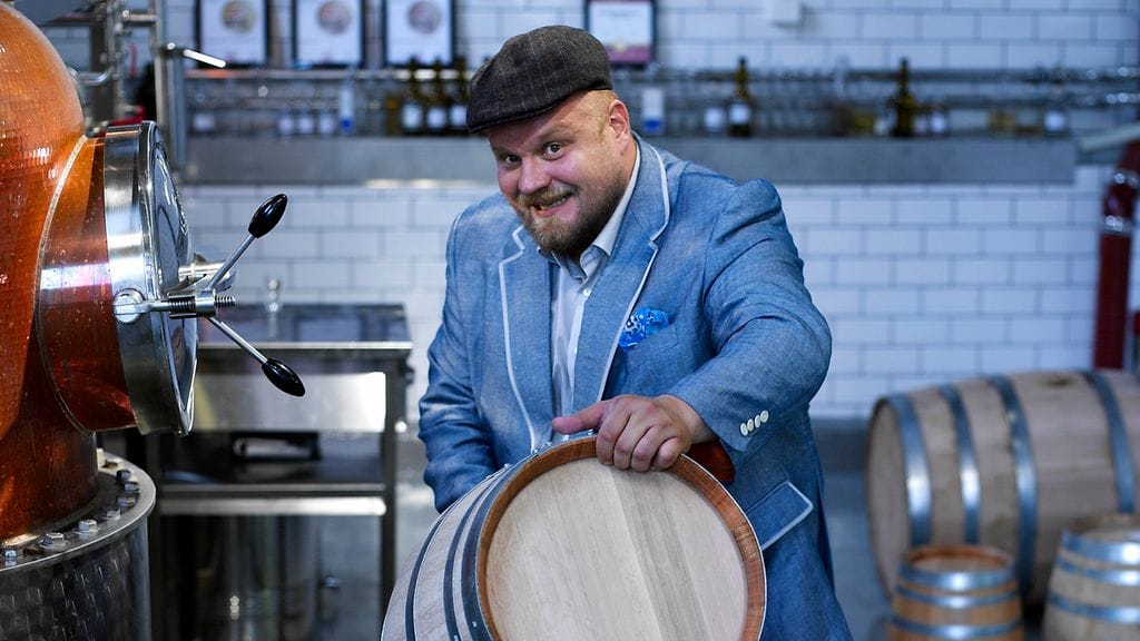 Tislaaja Mikko Mykkänen palkittiin messuilla luovuudestaan.