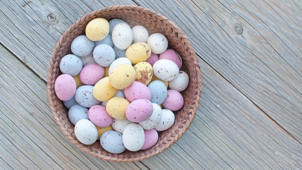 Pienet suklaamunat voivat aiheuttaa pienille lapsille tukehtumisvaaran, varoittaa oman lapsensa kuolemaa sureva äiti.