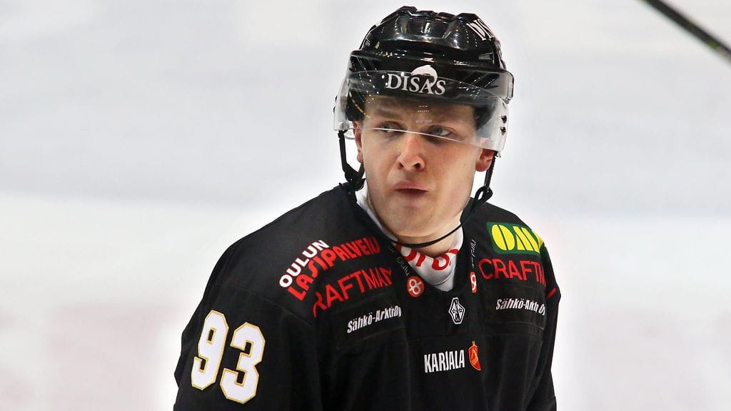 Kärppien hyökkääjä Kristian Vesalainen lauantain ottelussa HIFK:ta vastaan.