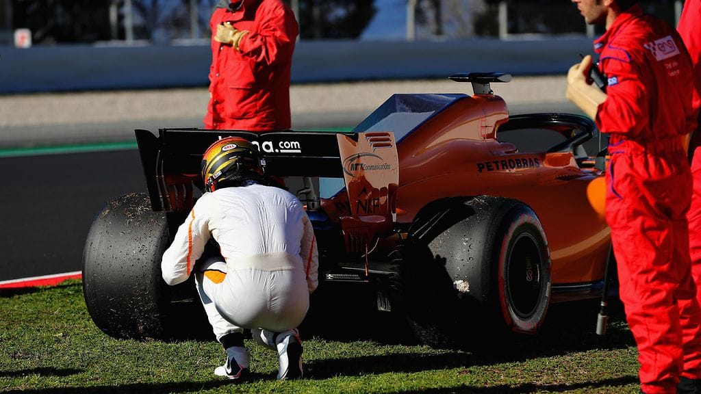 Stoffel Vandoorne jäi tiistaina kahdesti radan varteen.