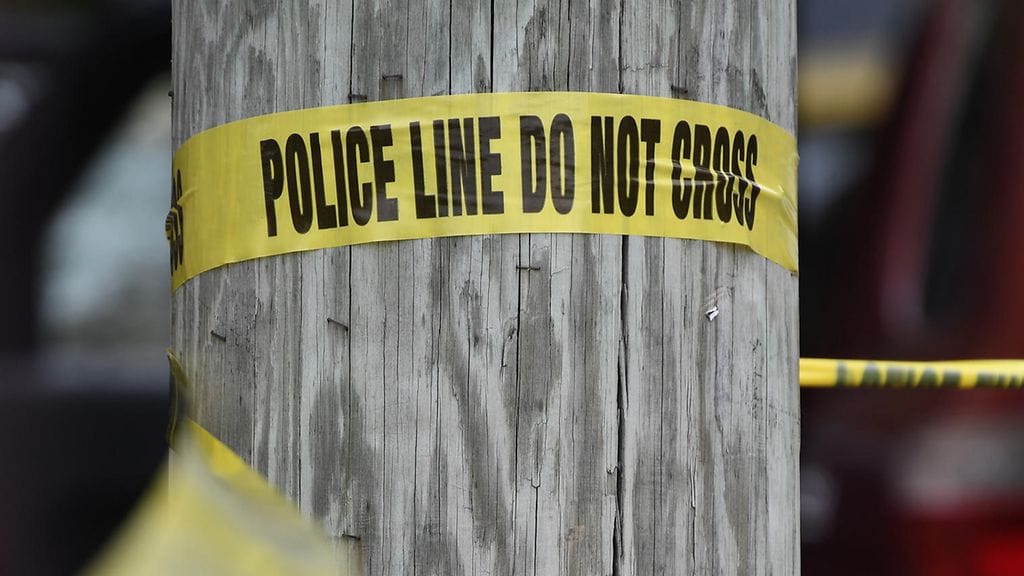 Poliisi epäilee, että pojan ruumis on ollut haudattuna takapihalle syyskuusta asti.