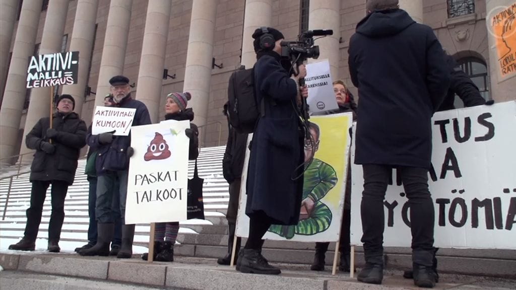Aktiivimallia vastaan osoitettiin mieltä, kun se tuli voimaan vuonna 2018.