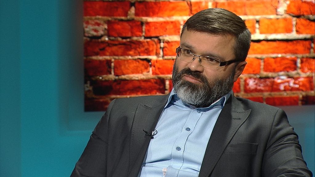 Tullin valvontajohtaja Sami Rakshit Rikospaikan haastattelussa.