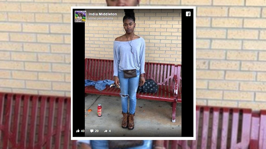 Vaaleansininen olkapään paljastava paita esti teinitytön pääsyn bussiin Yhdysvalloissa.