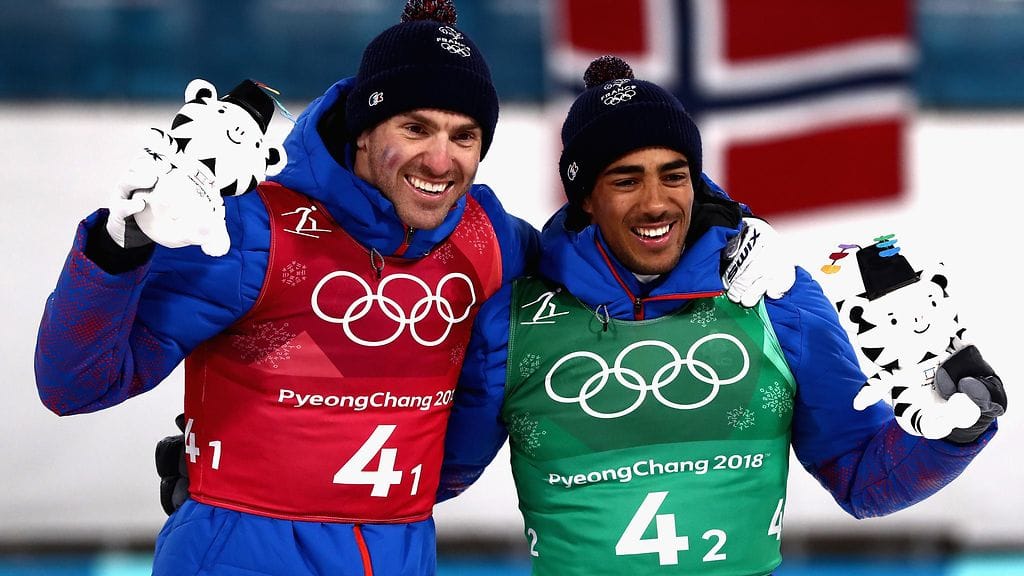 Richard Jouve ja Maurice Manificat juhlivat pronssimitalia olympialaisten parisprintissä.