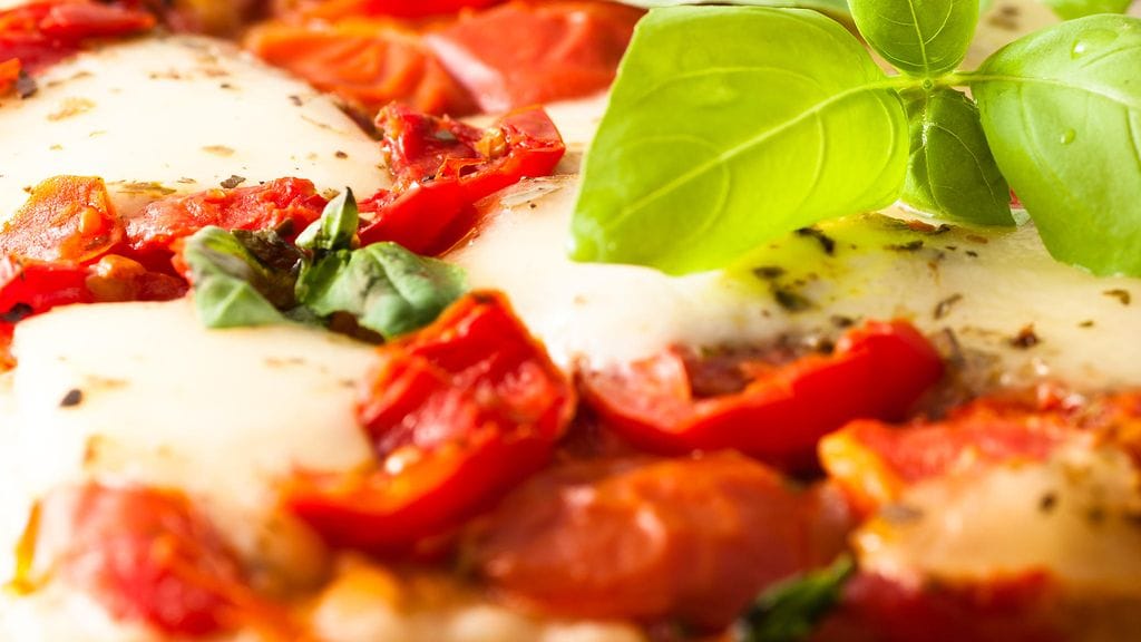 pizza margherita colourbox 2