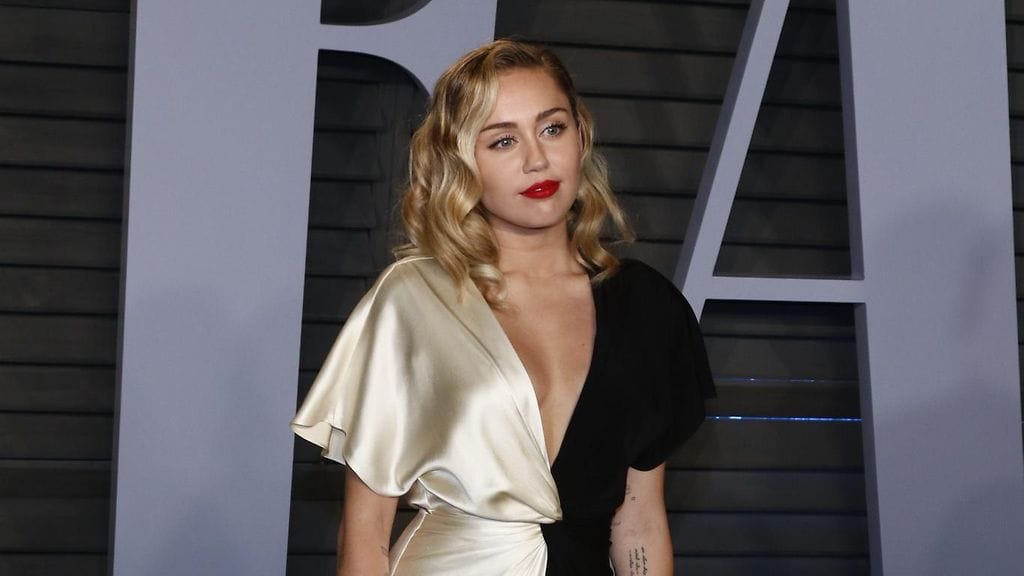 Miley Cyrusin hitti We Can't Stop on tulilinjalla.