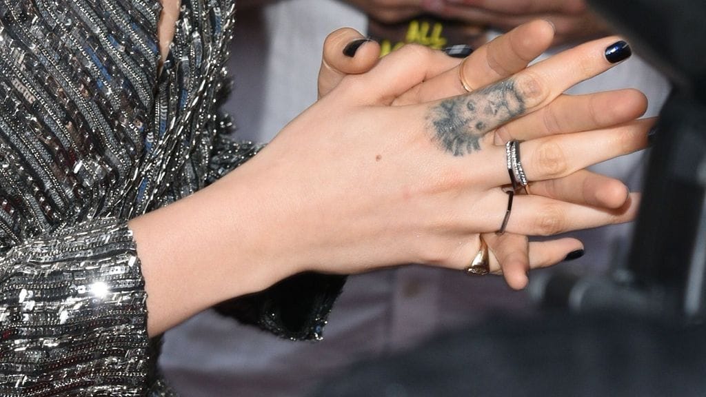 cara delevingne tatuointi