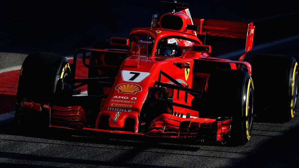 Kimi Räikkönen ja uusi Halo-turvakaari.