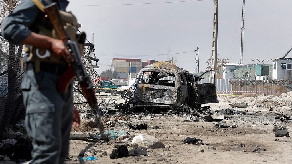 Afganistanin turvallisuustilanne on pysynyt tänäkin vuonna epävakaana. Maaliskuussa itsemurhapommittajan isku Kabulissa tappoi ainakin kaksi siviiliä.