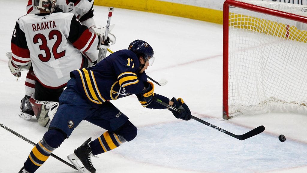 Tätä ei Raantakaan pystynyt pelastamaan: Jordan Nolan tekee Buffalon ainoan osuman.