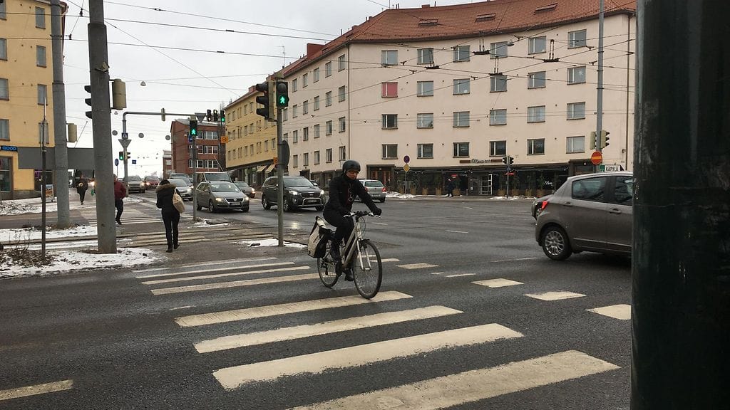 Pyöräily, Helsinki, suojatie