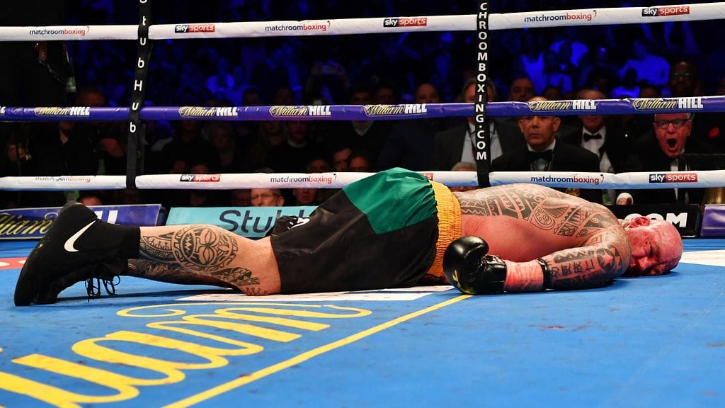 Lucas Browne (kuvassa) tuli Lontoossa Dillian Whyten tyrmäämäksi.