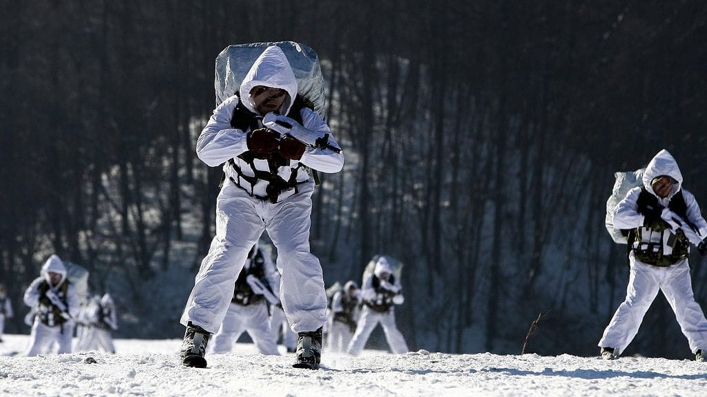 Etelä-Korean sotilaat sotaharjoituksessa Soulissa 2011.