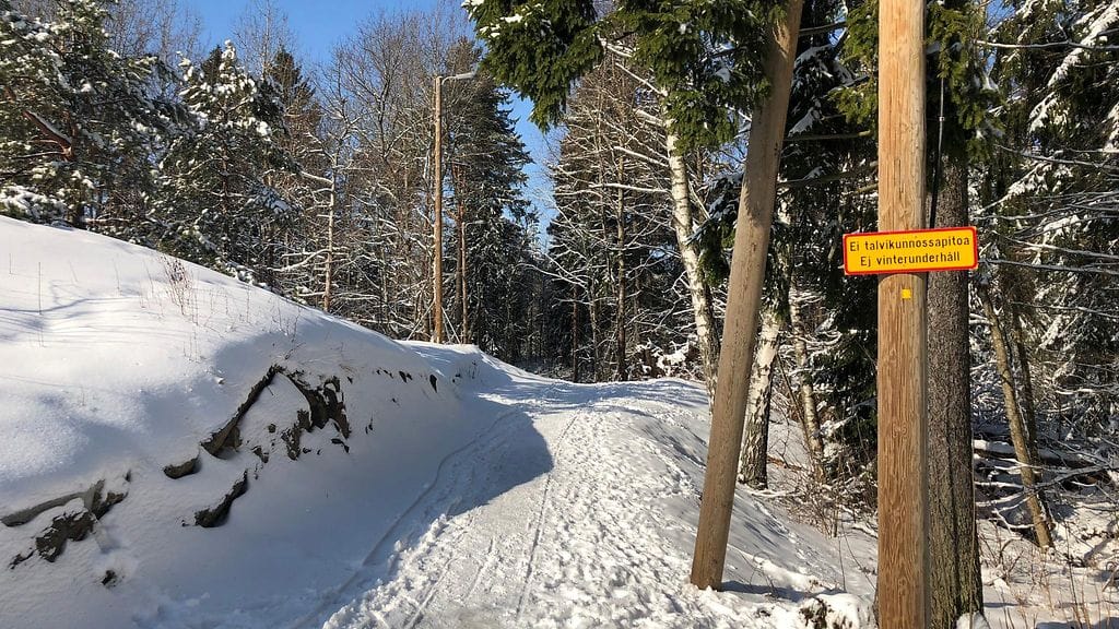 Talvinen maisema tänään aamulla 3.4. Helsingissä.