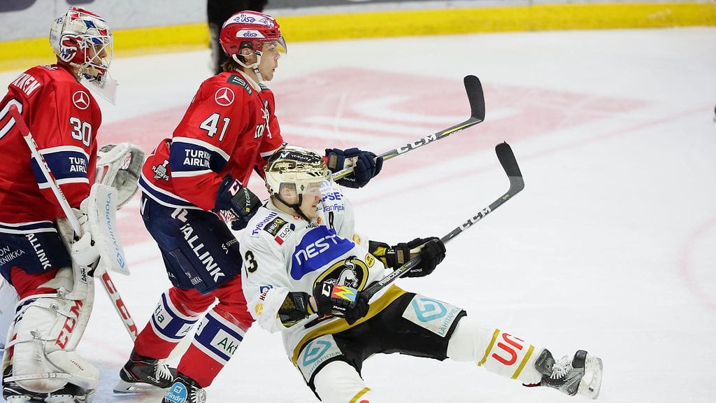 HIFK:n ja Kärppien toinen välieräottelu venyi jatkoerään.