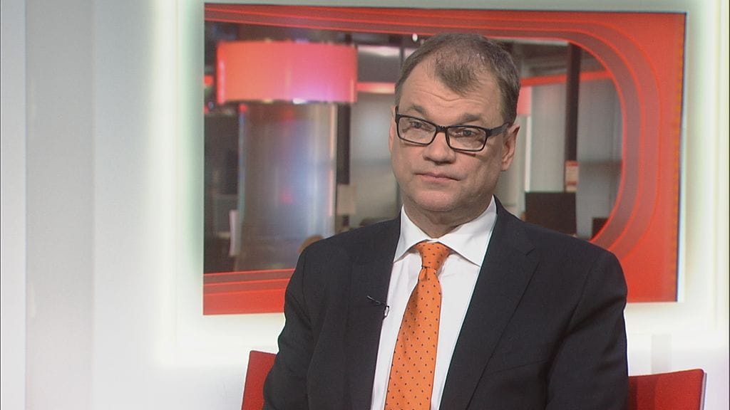 Pääministeri Juha Sipilän (kesk.) mukaan hallitus keskittyy kehysriihessä työllisyyden edistämiseen ja heikoimmassa asemassa olevien ihmisten tilanteen parantamiseen.