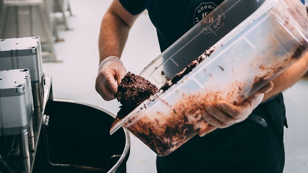 Suklaauutuudessa on jopa 60 prosenttia vähemmän sokeria kuin tavallisessa maitosuklaassa.