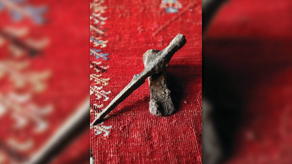 Laukosta löydetty 200-luvun keihäänkärki