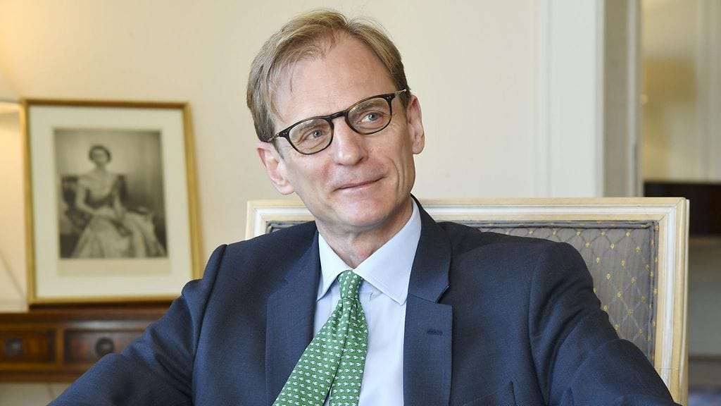 Britannian Helsingin-suurlähettiläs Tom Dodd.