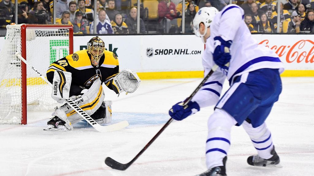 Tuukka Rask torjui Bostonille toisen peräkkäisen voiton Torontosta.