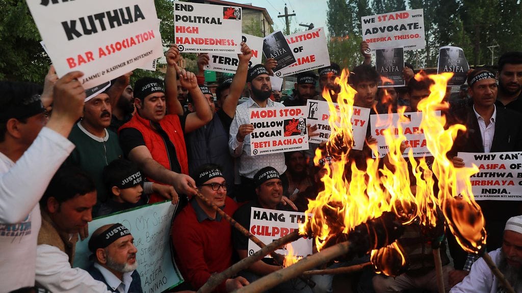 AOP intia raiskaus mielenosoitus 1