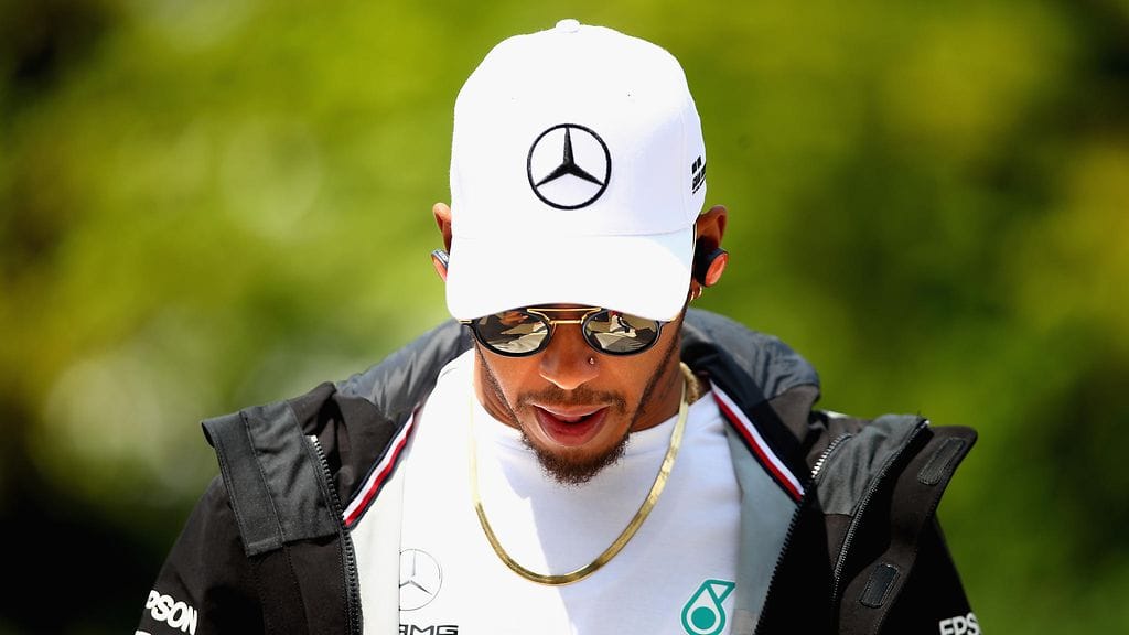 Lewis Hamilton odottaa kauden olevan Mercedekselle sen lähivuosien kovin haaste.
