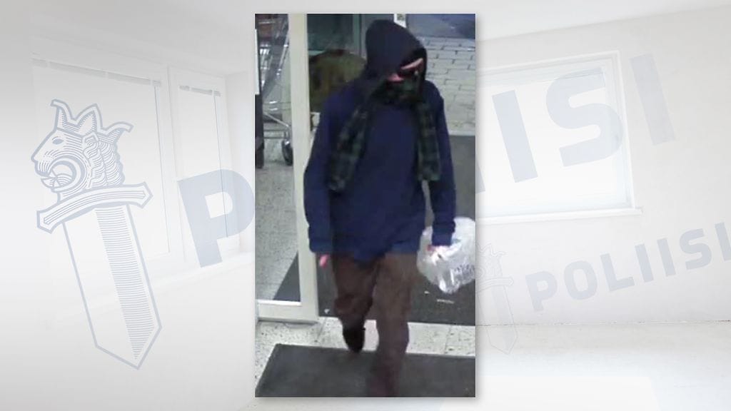 Tätä miestä epäillään Kuopiossa sijaitsevan K-kaupan ryöstöstä.