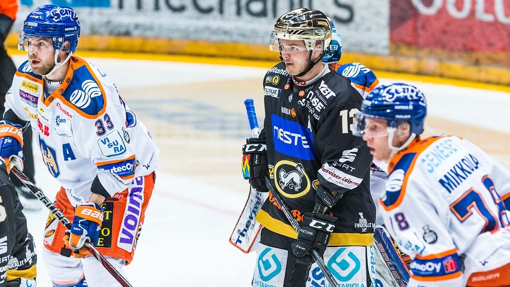 Kärppien ja Tapparan kolmannen finaalin avauserässä ei maaleja nähty.