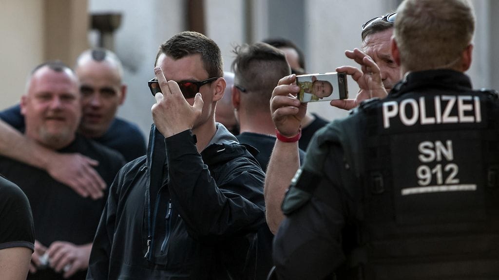 Uusnatsien rock-festivaali on raivostuttanut paikalliset asukkaat Saksan ja Puolan rajalla.