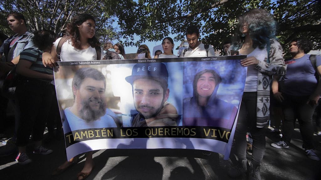 Murhattujen opiskelijoiden kohtalo on nostattanut Meksikossa lukuisia mielenosoituksia.