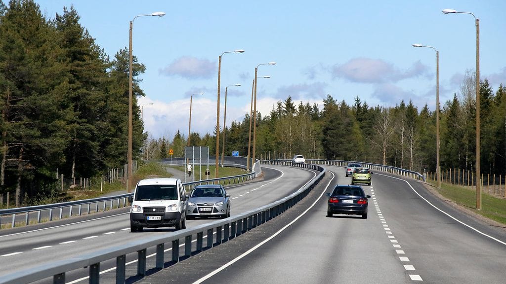 Arkistokuva. Liikenteessä tapahtui syyskuussa lähes 400 henkilövahinkoon johtanutta onnettomuutta.