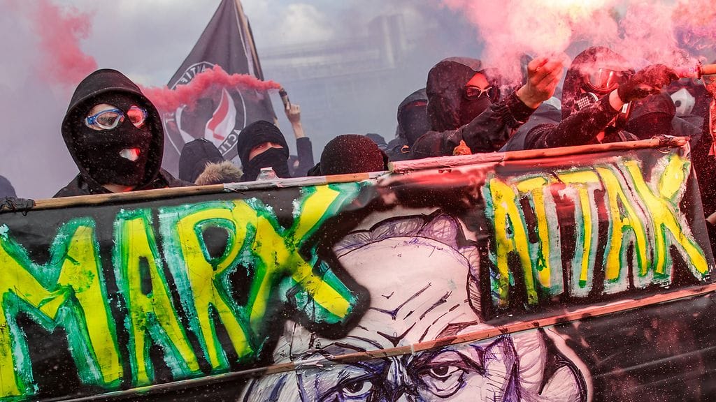 EPA Pariisi vappu mielenosoitukset