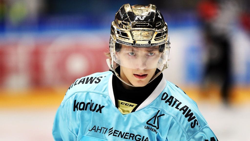 Iikka Kangasniemi siirtyy Pelicansista HIFK:n riveihin.