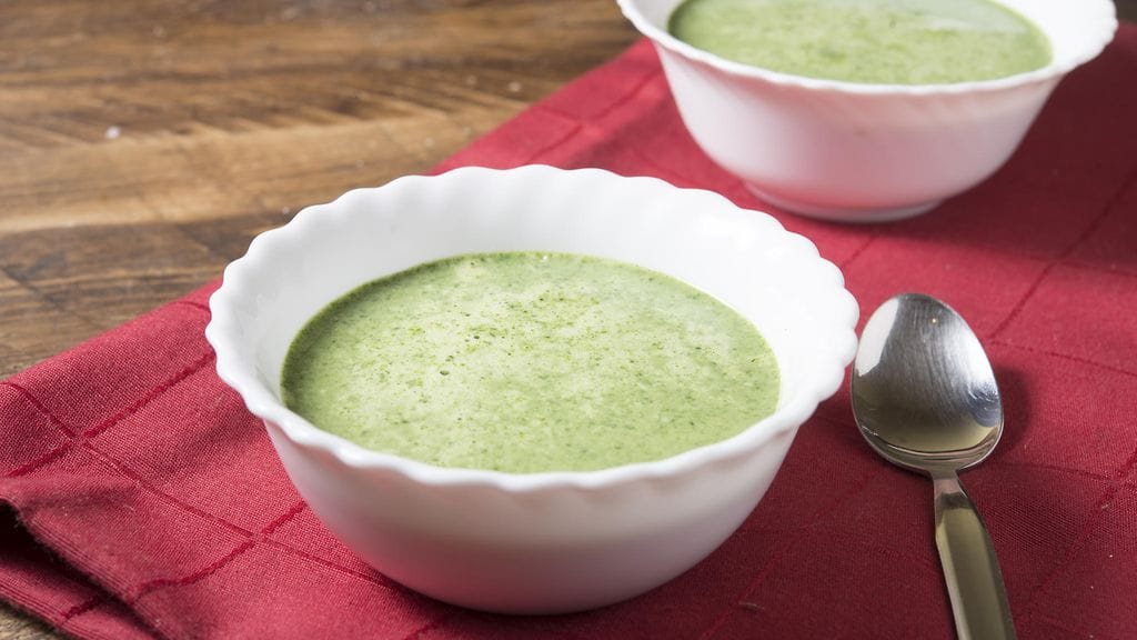 Pinaattikeitto on yksi Suomen suosituimmista eineksistä.