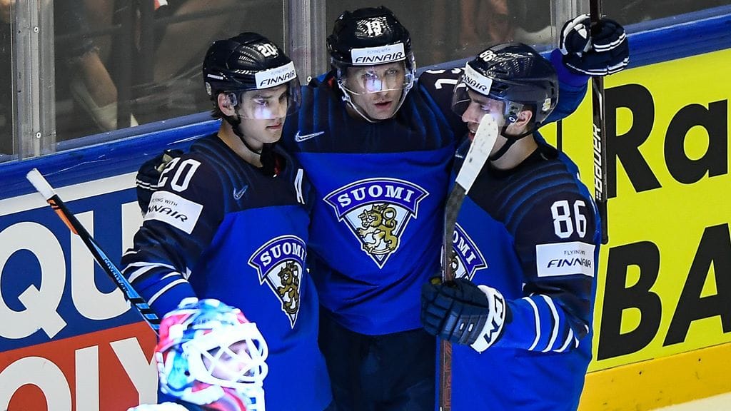 Sebastian Aho, Veli-Matti Savinainen ja Teuvo Teräväinen.