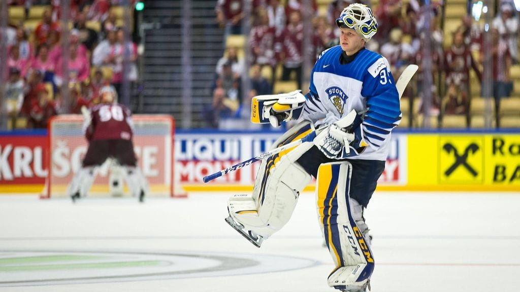 Ville Husso vartioi Leijonien maalia MM-kisojen Tanska-ottelussa.