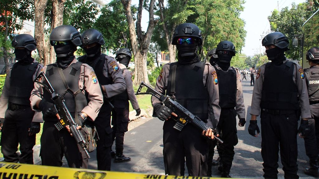 Haavoittuneiden joukossa on kaksi poliisia.