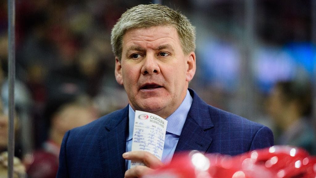 Bill Peters sai lähteä Calgaryn Flamesin valmentajanpallilta.