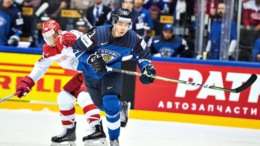 Miro Heiskanen pelaa vahvaa MM-turnausta.