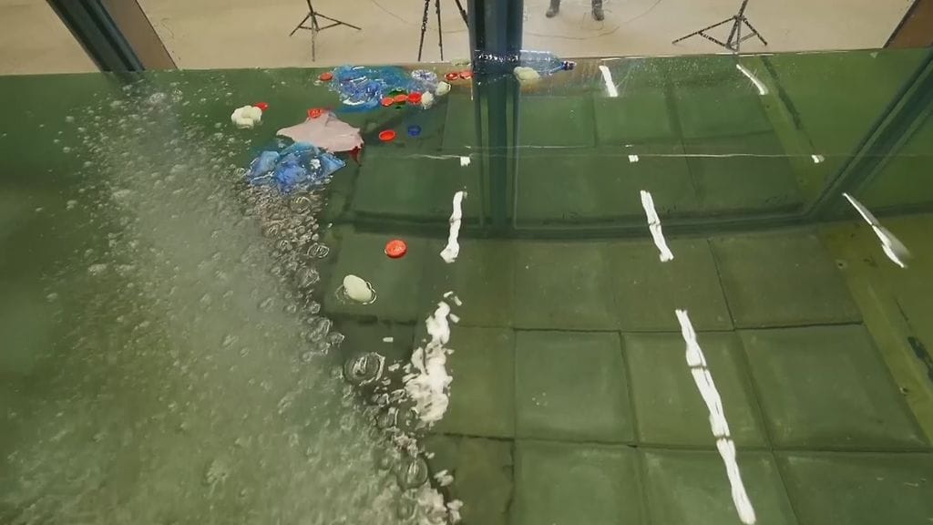 Hollanti, muoviroska, kuplat, tutkimus