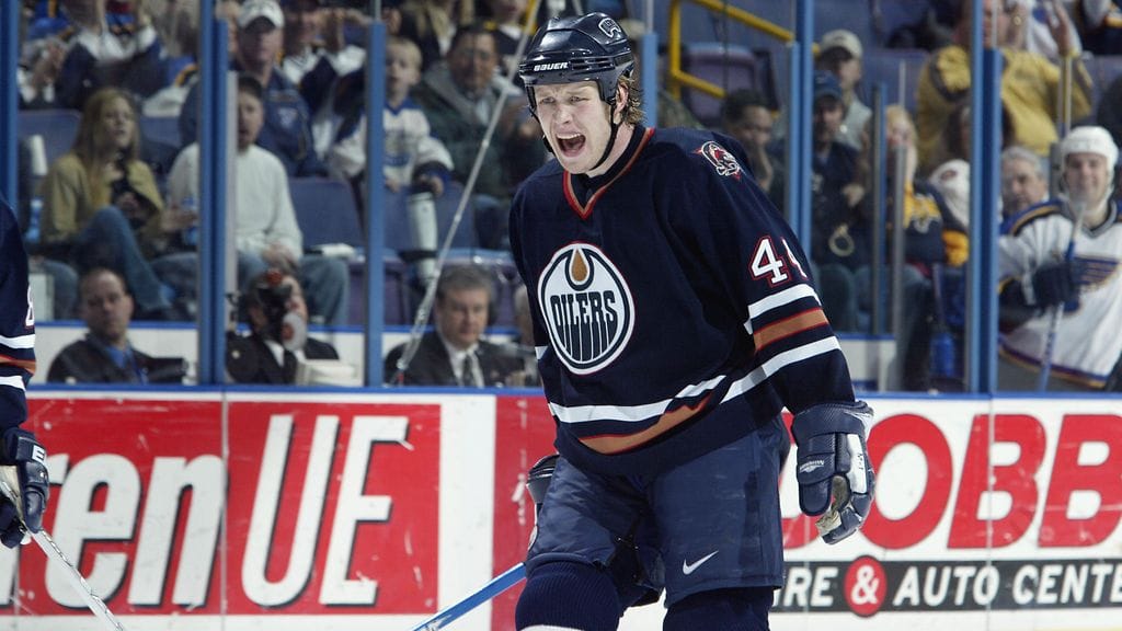 Janne Niinamaa Oilersin paidassa helmikuussa 2003.