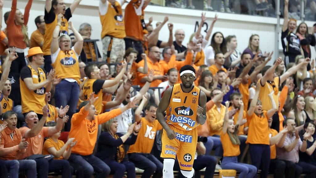 Kauhajoen Karhu Basket voitti Suomen mestaruuden.