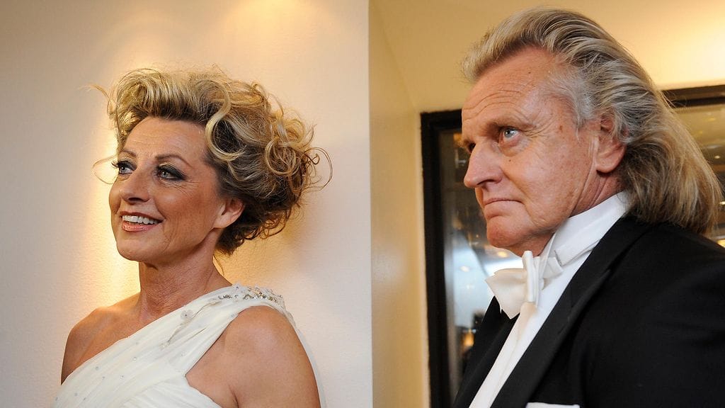 Kimmo Elomaa on perussuomalaisten kansanedustajan Ritva "Kike" Elomaan puoliso.