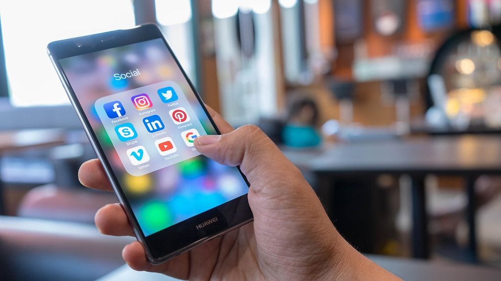 Huawei- ja Honor -puhelimissa on ilmennyt ongelmia ainakin Google Kartoissa, Uberissa ja Google Pay -palvelussa.