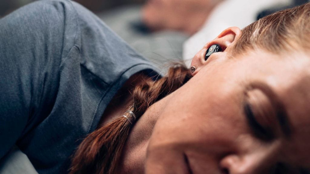 QuietOn -yhtiön mukaan heidän vastamelukorvatulppansa ovat "maailman tehokkain kuorsauksen tappaja".