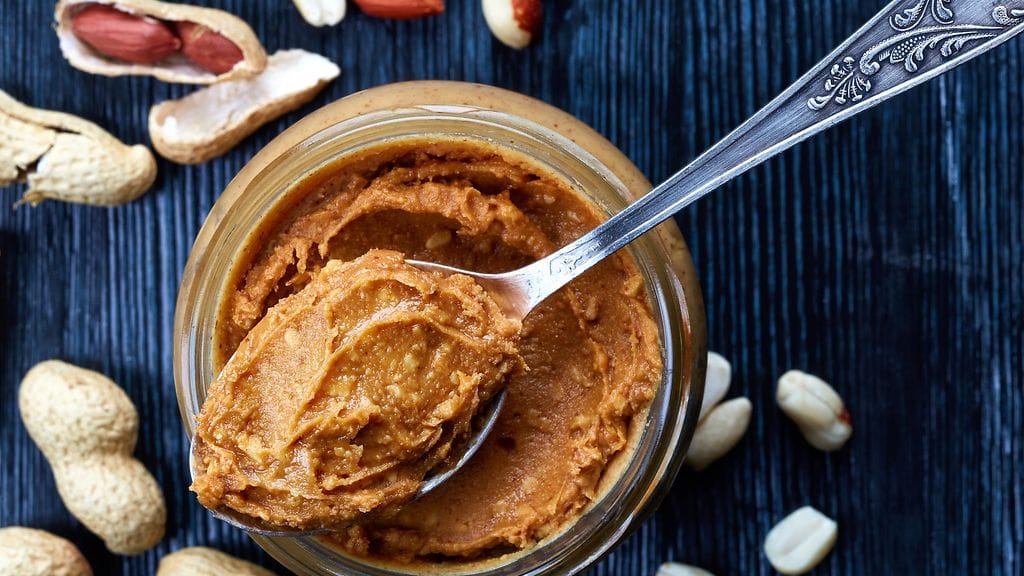 maapähkinävoi lusikka